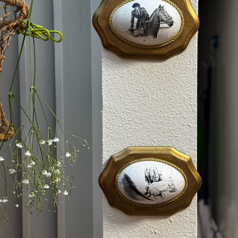 Elegant Gold and White Wall Decor Plaques